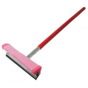 Stierka s hupkou a drevenou násadou 60 cm